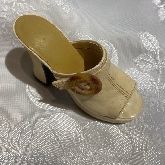 Platform shoe ornament with original packaging and certificate of authenticity - Picture 2 of 11